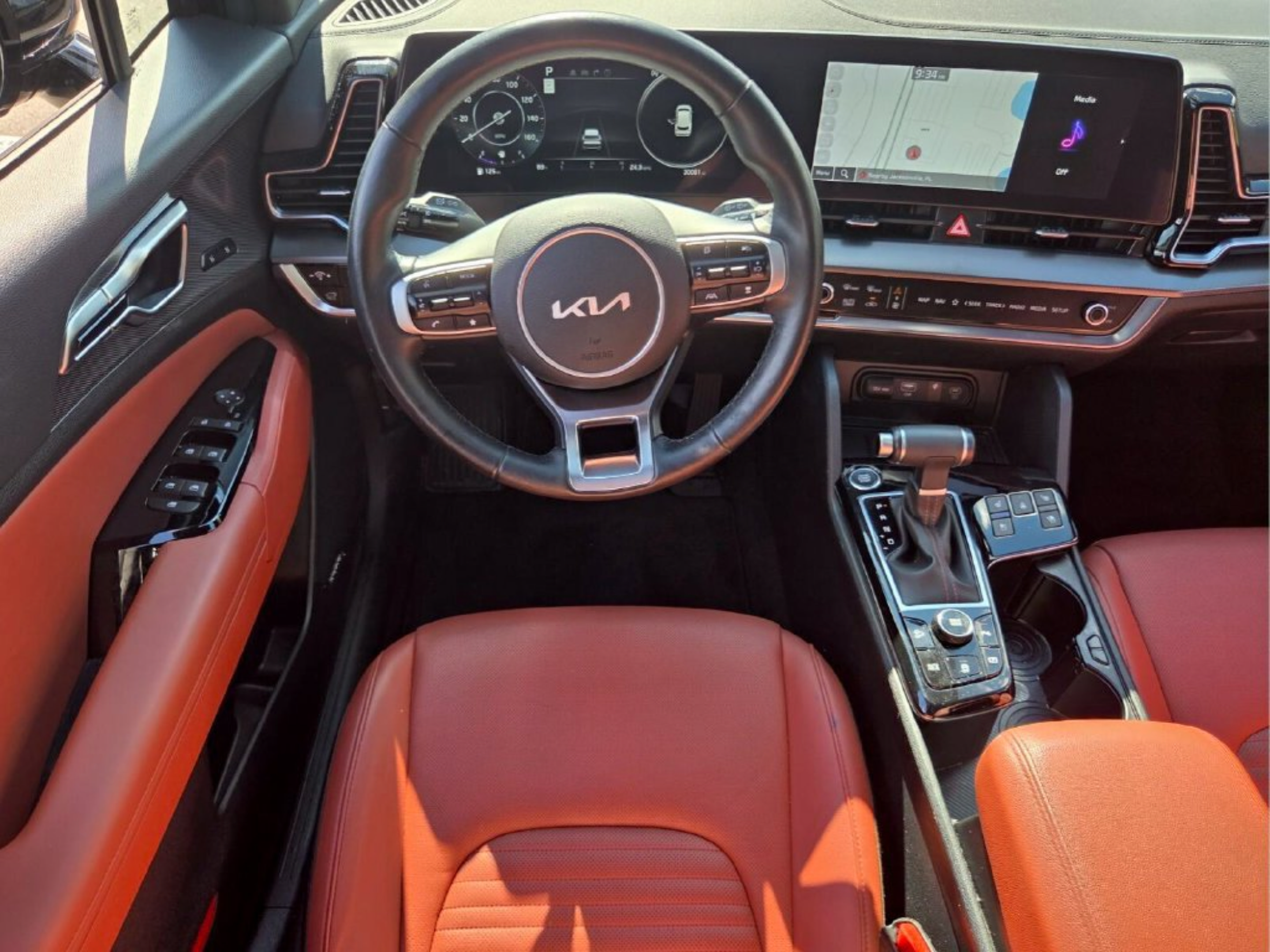 Certified 2025 Kia Sportage SX FWD image 12