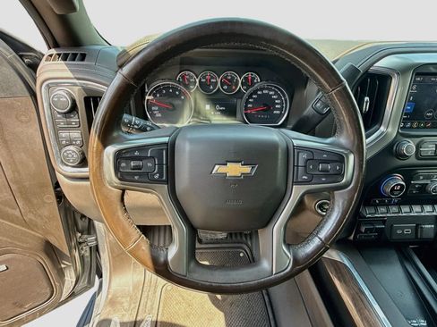 Used 2021 Chevrolet Silverado 1500 LTZ w/ LTZ Convenience Package II AWD/4WD image 11