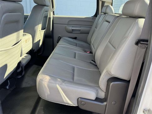 Used 2009 GMC Sierra 2500 W/T image 14