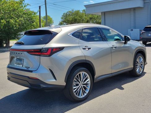 Used 2025 Lexus NX 350 AWD w/ Premium Package image 3