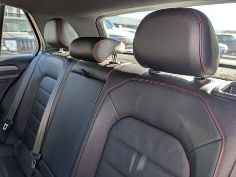 Used 2018 Volkswagen GTI SE image 13