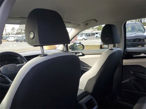 Certified 2025 Volkswagen Taos S image 12