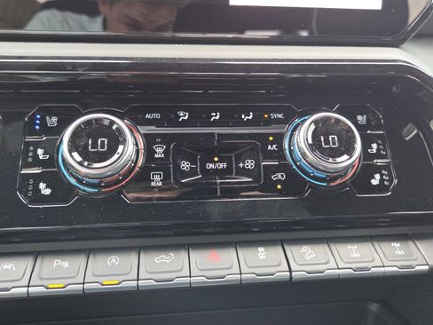 New 2026 GMC Sierra 1500 AT4X AWD/4WD image 36