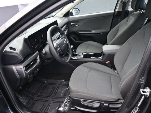 Used 2025 Kia K4 FWD image 13