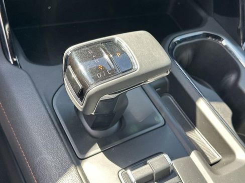 Used 2025 GMC Sierra 1500 AT4 image 15