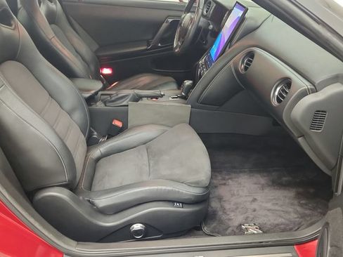 Used 2015 Nissan GT-R Premium AWD/4WD image 41