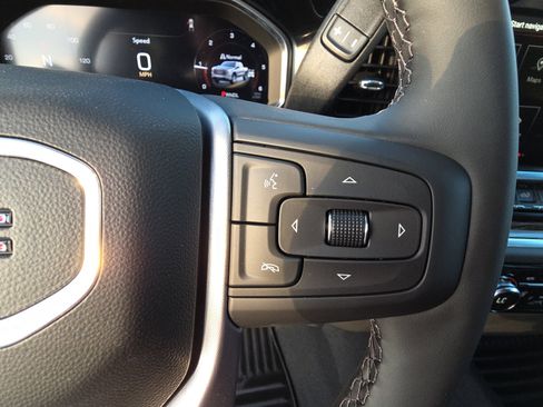 New 2026 GMC Sierra 1500 SLE image 20