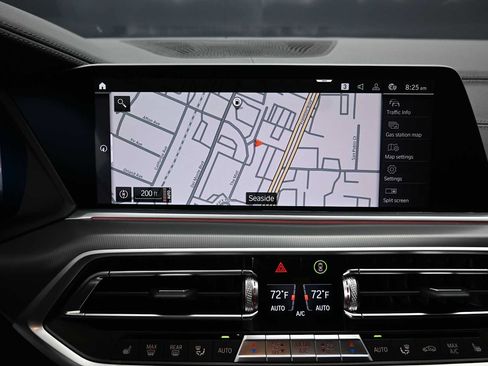 Used 2022 BMW X6 xDrive40i w/ M Sport Package AWD/4WD image 10
