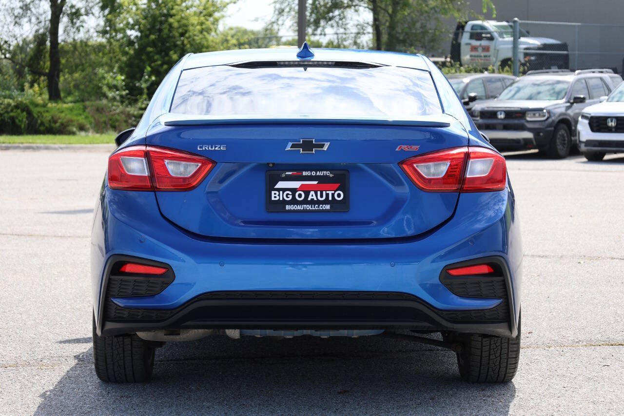 Used 2019 Chevrolet Cruze LT w/ Convenience Package FWD image 10