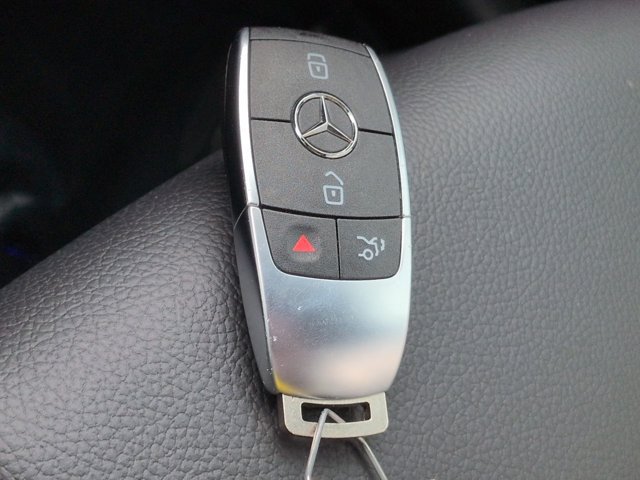 Certified 2023 Mercedes-Benz GLA 250 image 27