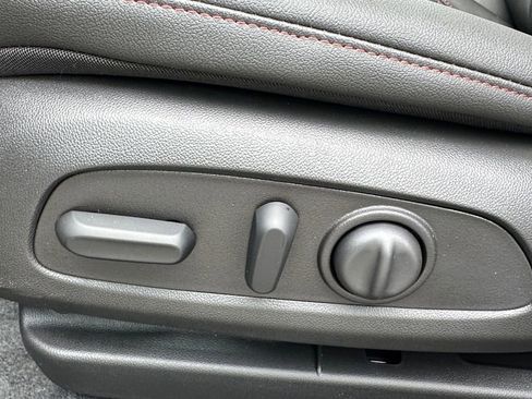 New 2026 Chevrolet Trax RS w/ Sunroof Package FWD image 10