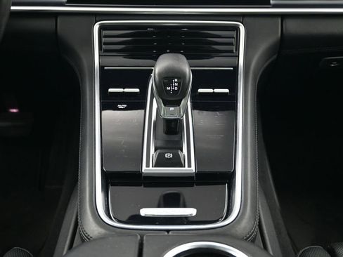 Used 2023 Porsche Panamera Platinum Edition RWD image 10