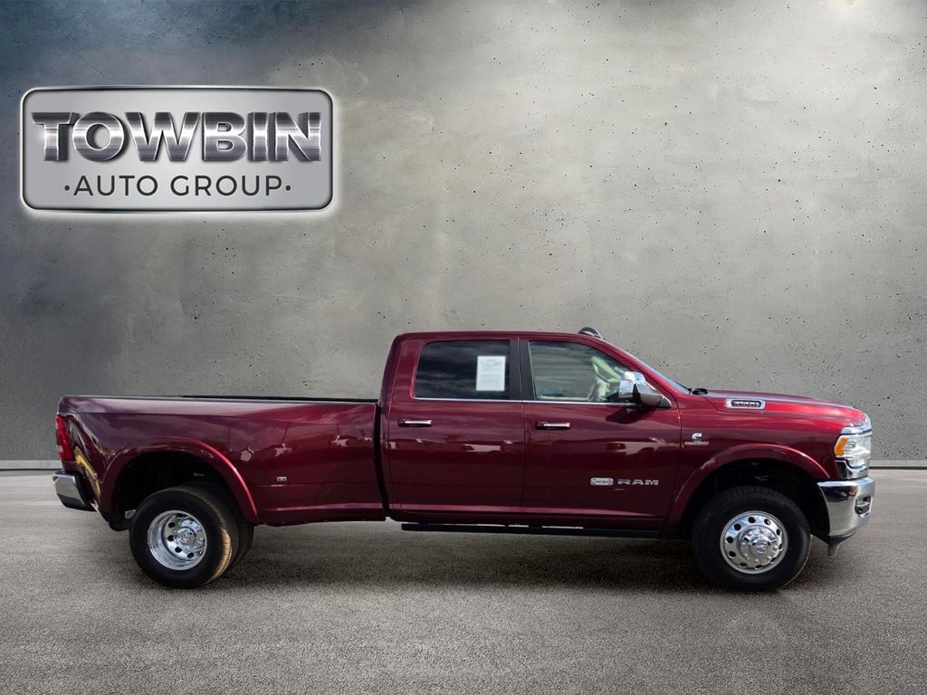 Used 2022 RAM 3500 Limited AWD/4WD image 3