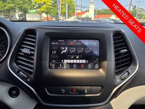 Used 2020 Jeep Cherokee Latitude Lux w/ Comfort/Convenience Group AWD/4WD image 20