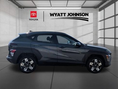 Used 2024 Hyundai Kona SEL AWD/4WD image 7