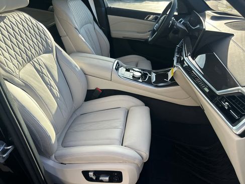 New 2026 BMW X5 M60i image 13