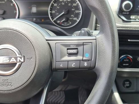 Used 2024 Nissan Rogue SV FWD image 20