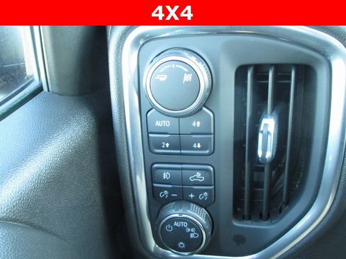 Used 2019 Chevrolet Silverado 1500 LT Trail Boss image 27