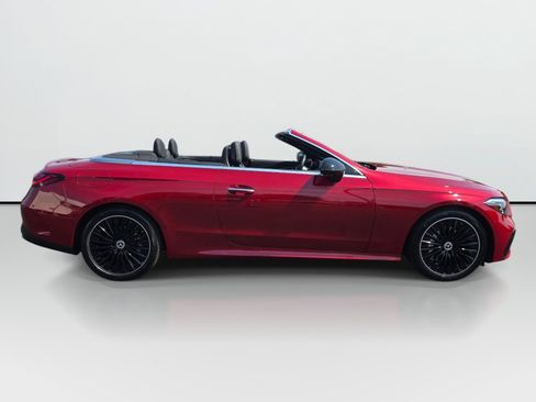 Used 2026 Mercedes-Benz CLE 300 4MATIC Cabriolet image 7