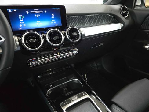 Certified 2026 Mercedes-Benz GLB 250 4MATIC image 34