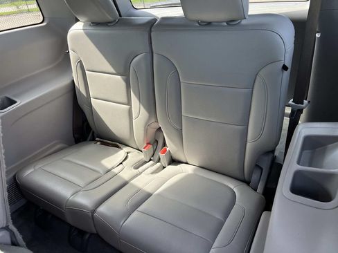 Used 2019 GMC Acadia SLT w/ LPO, Cargo Package FWD image 13