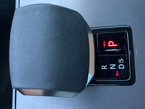 Used 2025 Land Rover Discovery Sport S AWD/4WD image 28
