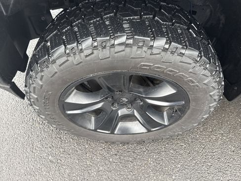 Used 2021 RAM 1500 Big Horn image 10