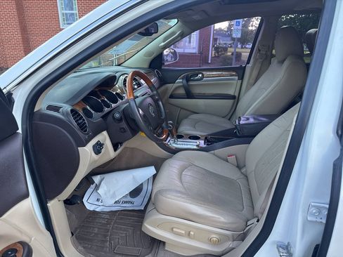 Used 2011 Buick Enclave CXL w/ LPO, Cargo Convenience Pkg FWD image 10