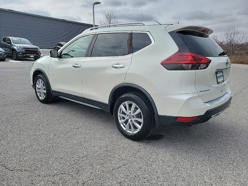 Used 2019 Nissan Rogue SV image 5
