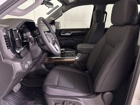 New 2026 GMC Sierra 1500 Elevation image 19
