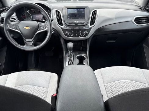 Used 2022 Chevrolet Equinox LT FWD image 13