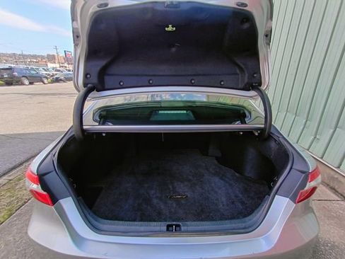 Used 2018 Toyota Camry XLE image 63