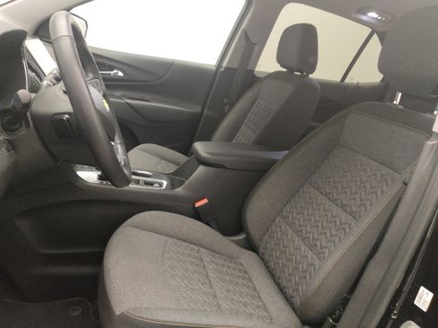 Used 2023 Chevrolet Equinox LT image 17