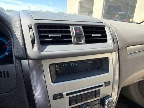 Used 2011 Ford Fusion SEL w/ 302A Rapid Spec Order Code FWD image 24