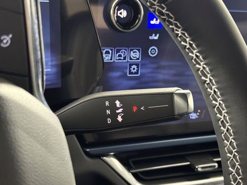 New 2026 Chevrolet Equinox EV LT image 22