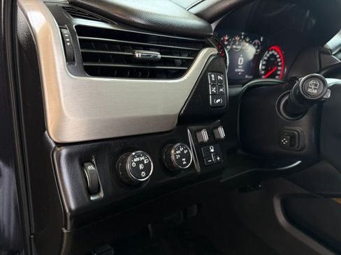Used 2016 GMC Yukon Denali w/ Open Road Package AWD/4WD image 40