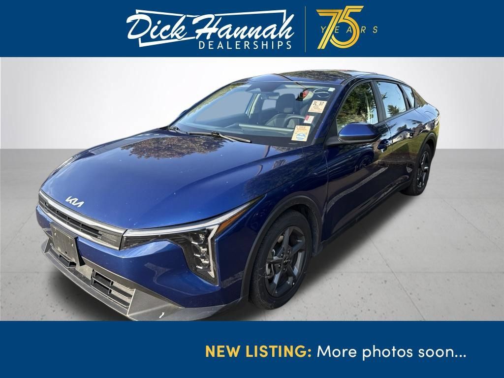 Used 2025 Kia K4 FWD image 1
