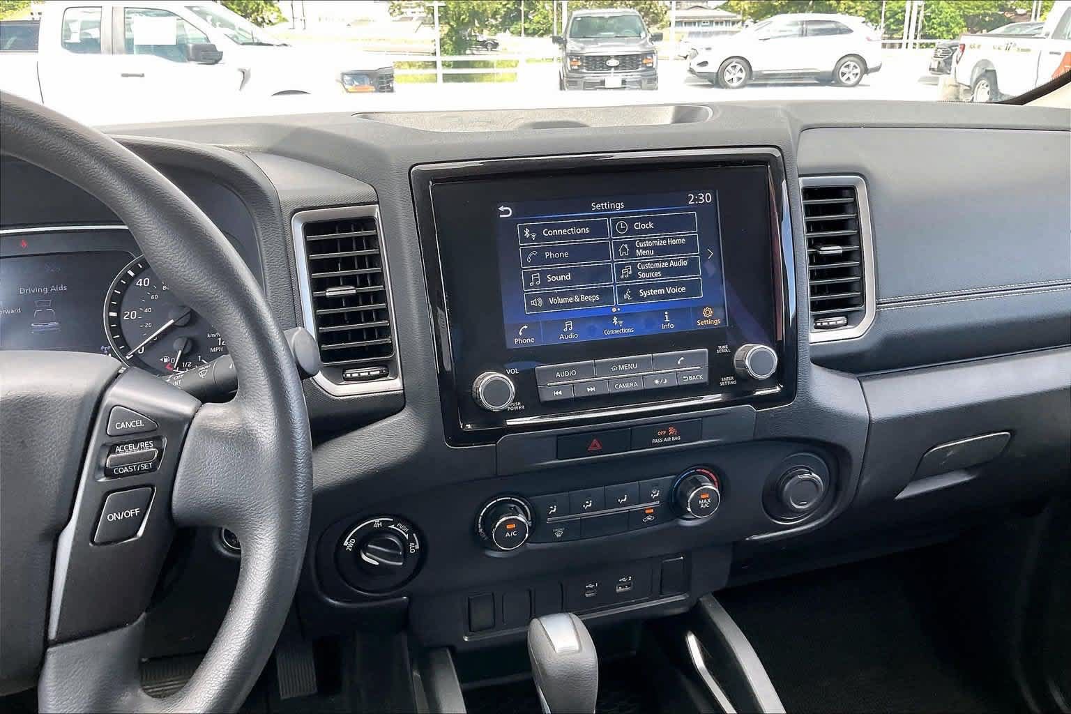 Used 2023 Nissan Frontier SV AWD/4WD image 15