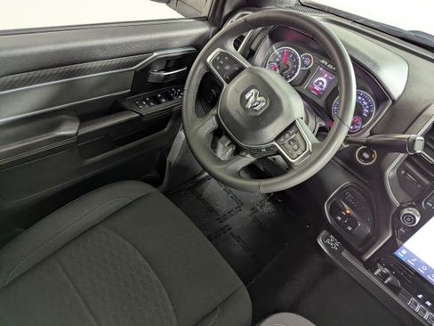Used 2026 RAM 2500 Big Horn AWD/4WD image 40
