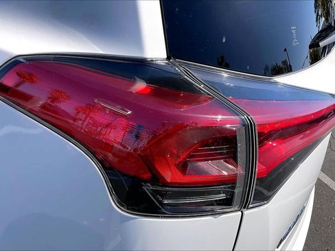 Certified 2017 Toyota RAV4 XLE w/ Carpet Mat Package image 28