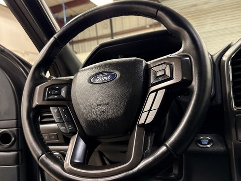 Used 2021 Ford Expedition Max Limited image 11