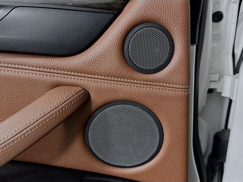 Used 2019 BMW X6 sDrive35i w/ Executive Package image 27