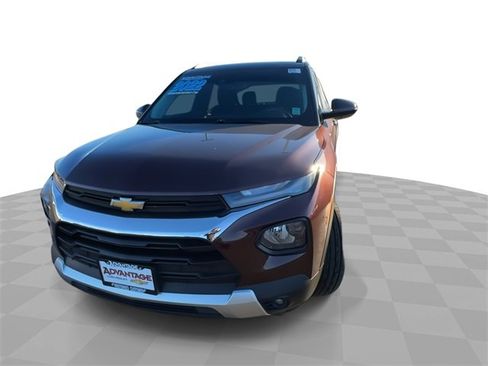 Certified 2022 Chevrolet TrailBlazer LT w/ Convenience Package image 8