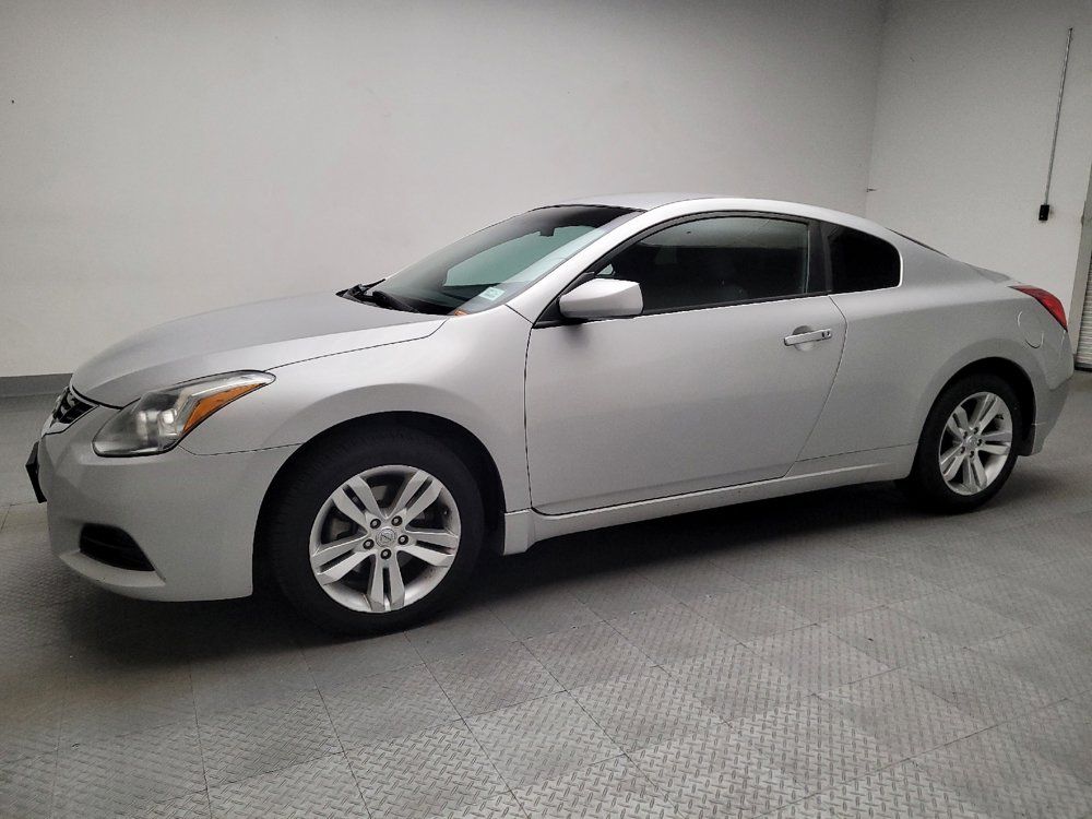 Used 2013 Nissan Altima 2.5 S FWD image 2
