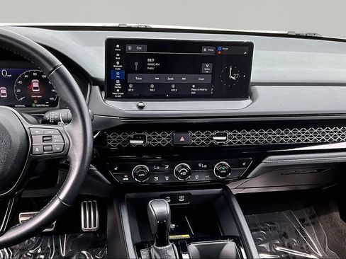 Used 2025 Honda Accord Sport image 10