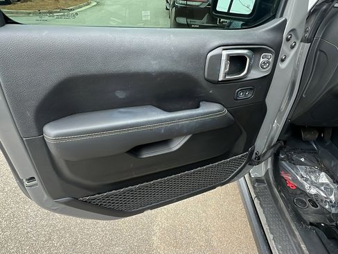 Used 2022 Jeep Wrangler Unlimited Rubicon 4xe w/ Steel Bumper Group image 14