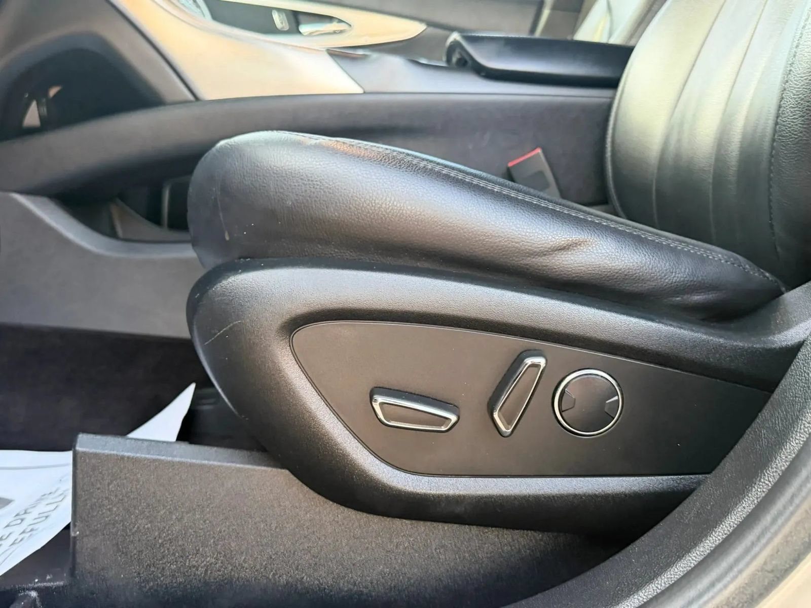 Used 2017 Lincoln MKX Premiere FWD image 35