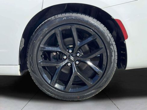 Used 2019 Dodge Charger SXT w/ Blacktop Package RWD image 56