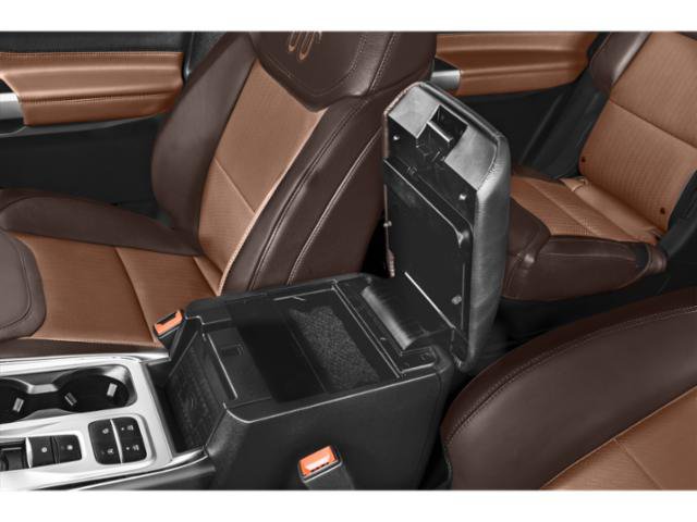 Used 2024 Ford Explorer King Ranch w/ Technology Package AWD/4WD image 14
