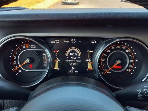 Used 2021 Jeep Wrangler Sport image 17